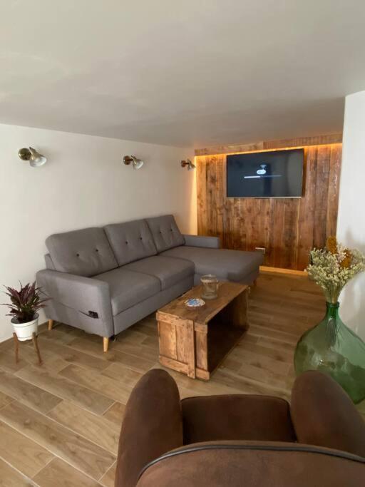 Soubeyran Apartment